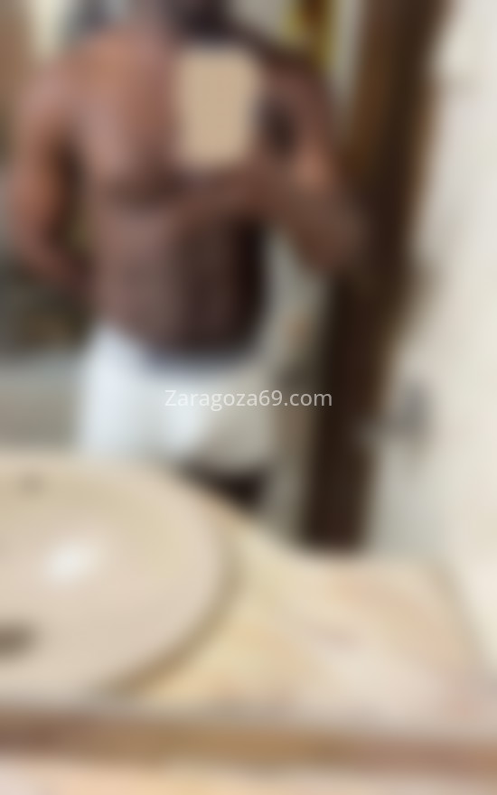 Chico africano. Atiendo a chicas. 643373084. Citas en ZARAGOZA, ZARAGOZA. www.zaragoza69.com.