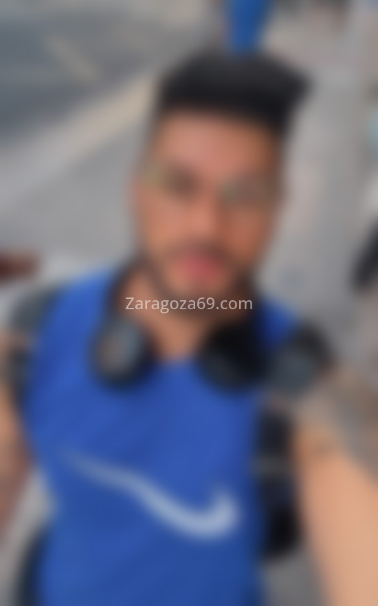 Junior, brasileño. 610009262. Citas en ZARAGOZA, ZARAGOZA. www.zaragoza69.com.