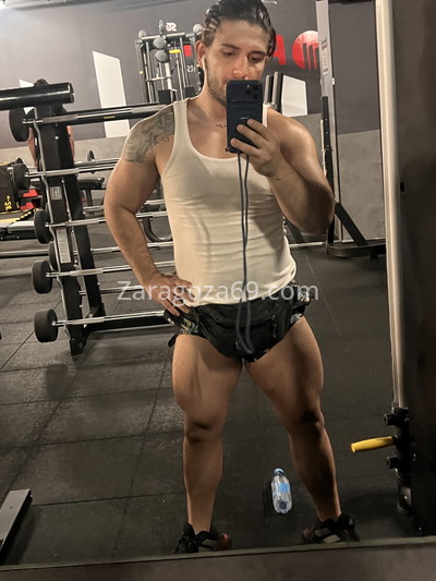 Emiliano, colombiano. 641035300. Citas en ZARAGOZA, ZARAGOZA. www.zaragoza69.com.