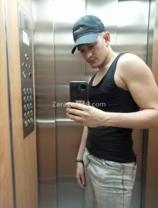 Stefano, joven venezolano. 641702687. Citas en ZARAGOZA, ZARAGOZA. www.zaragoza69.com.