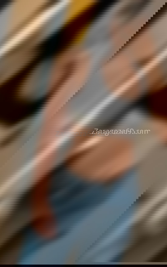 Mia, joven latina. 635069127. Citas en ZARAGOZA, ZARAGOZA. www.zaragoza69.com.