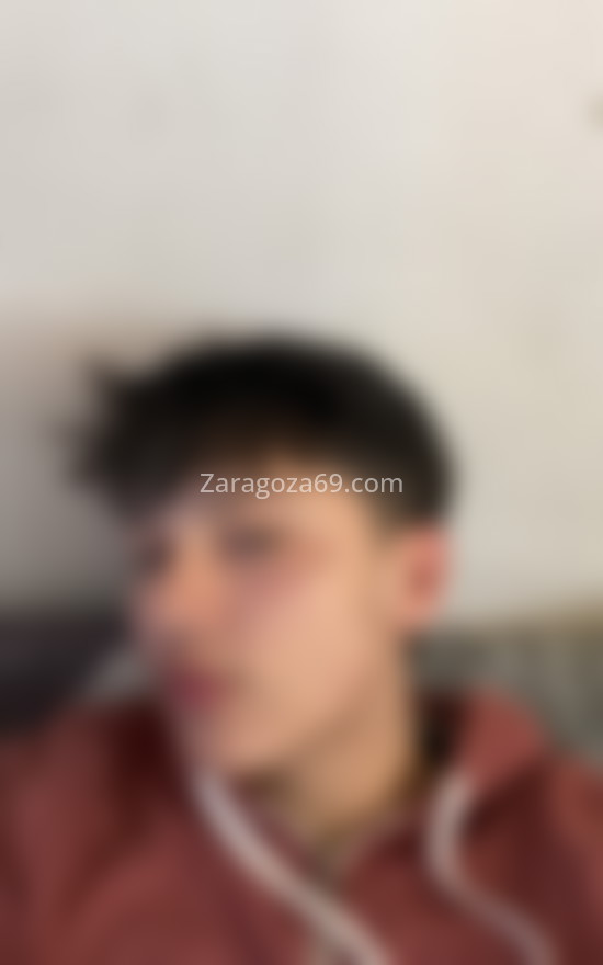 Cris, latino 19 años . 643176930. Citas en ZARAGOZA, ZARAGOZA. www.zaragoza69.com.
